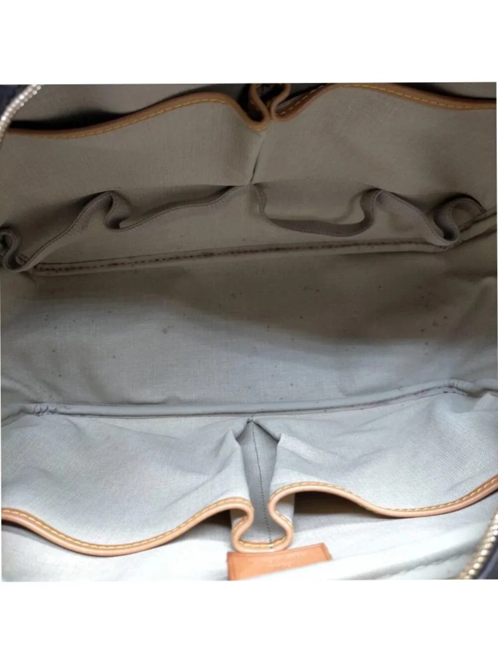 Authentic Louis Vuitton Deauville Monogram Canvas Brown Top Handle Travel Bag